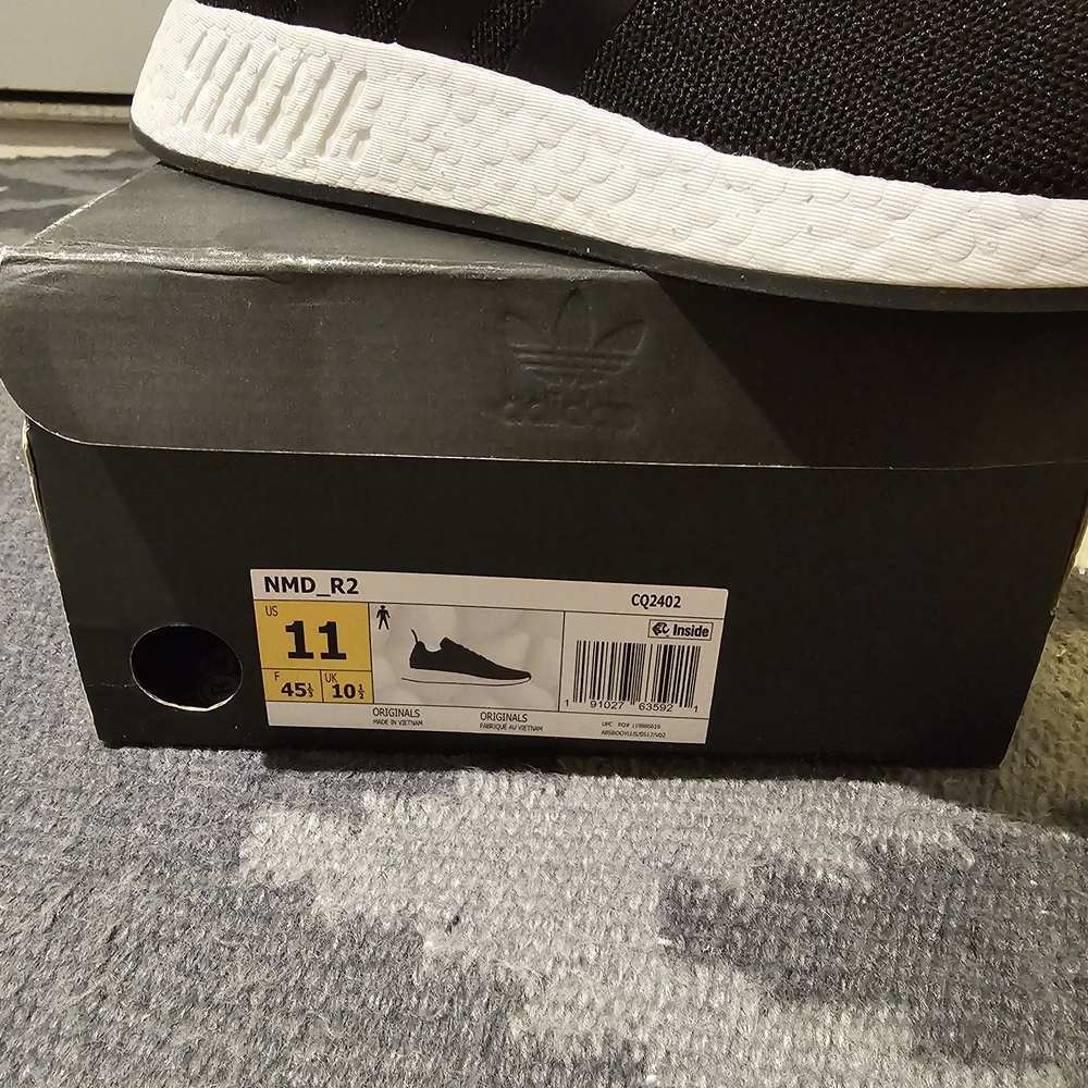 Adidas NMD R2 Men's BlaSneakers - Picture 5 of 5